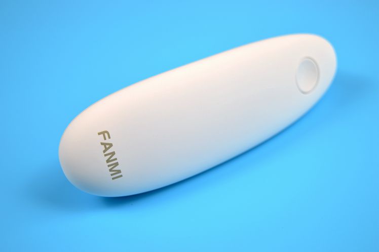 关爱孩子健康，发烧要准确测量体温，体验凡米耳温枪白瓷版