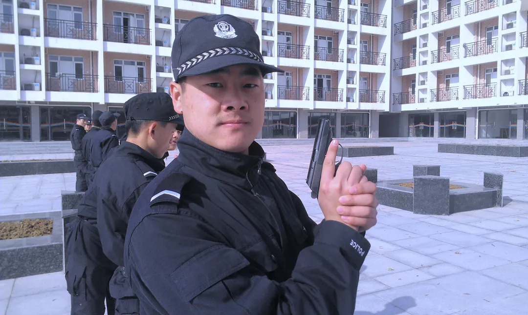 亳州市公安局交警中队长盛泽：从军营到警营