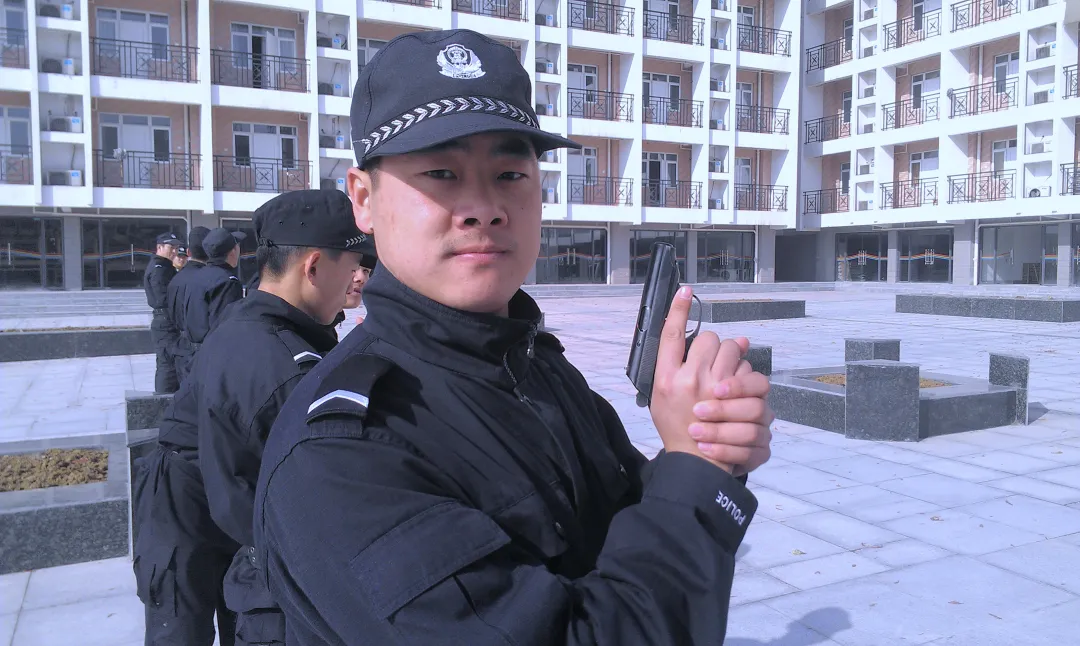 亳州市公安局交警中队长盛泽:从军营到警营
