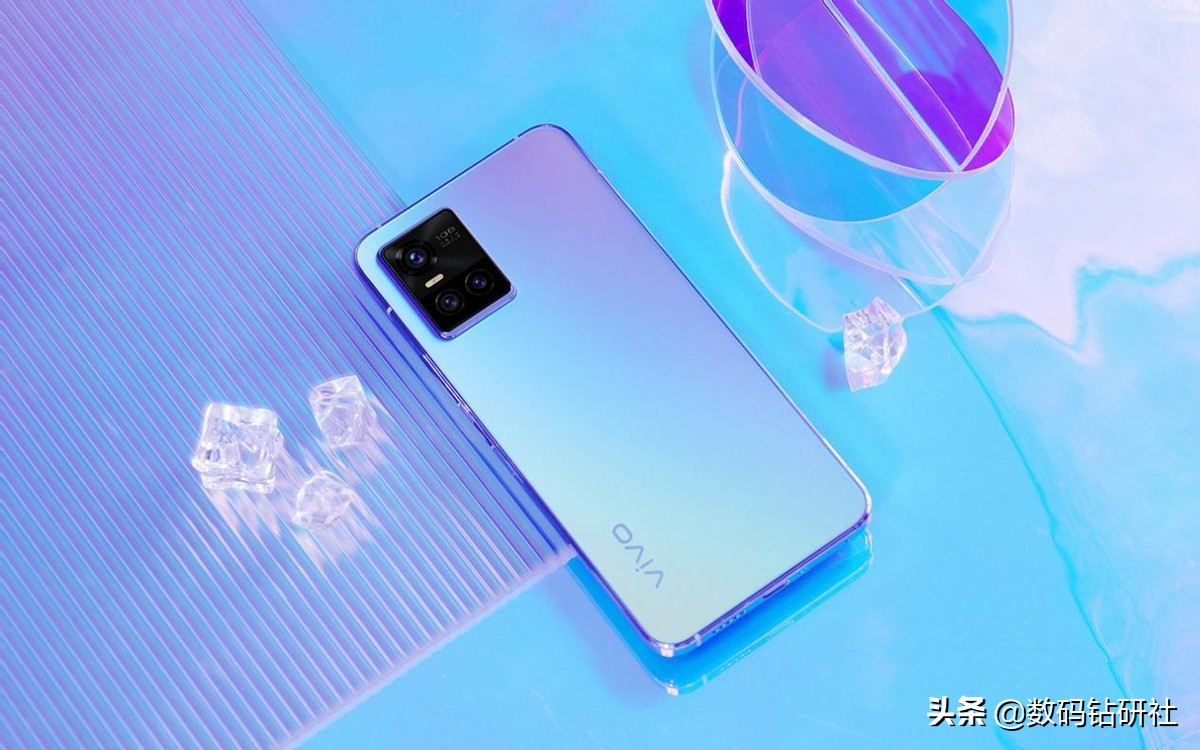 用vivo S10 Pro完成的自拍，每一張都捨不得刪？ - 頭條匯