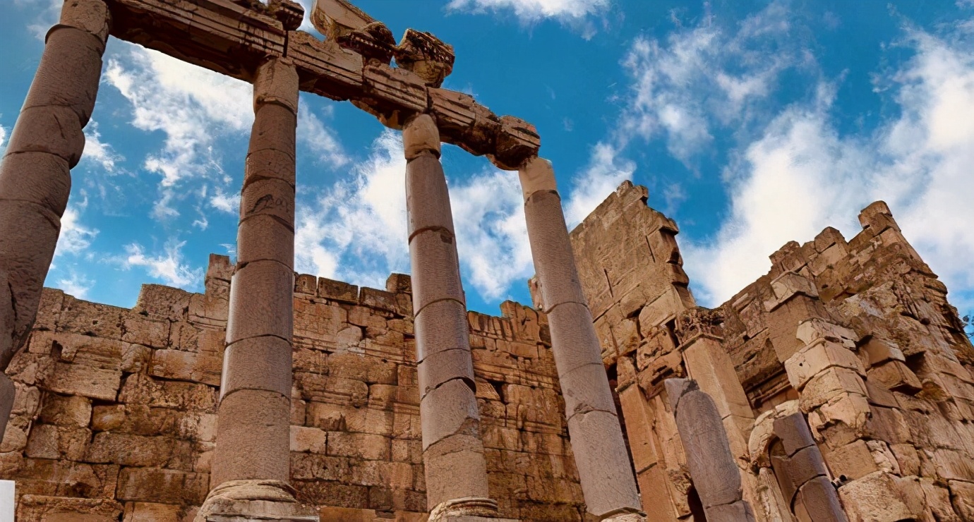 阿拉伯世界的 中东小巴黎 黎巴嫩钞票上宏伟的巴勒贝克神庙 全网搜