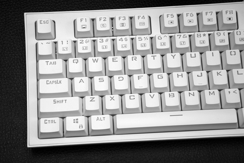 高特青轴、RGB侧灯、109元，微星这款让那些机械手感键盘瑟瑟发抖