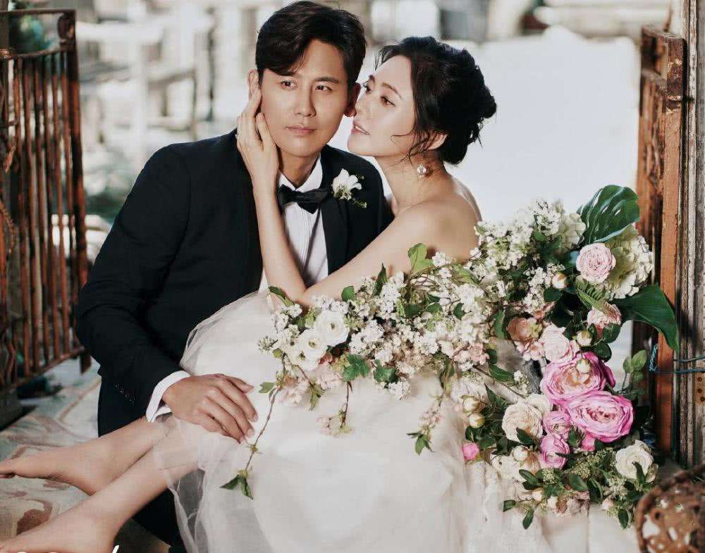 于晓光的\"沙雕\"日常，对老婆秋瓷炫太直