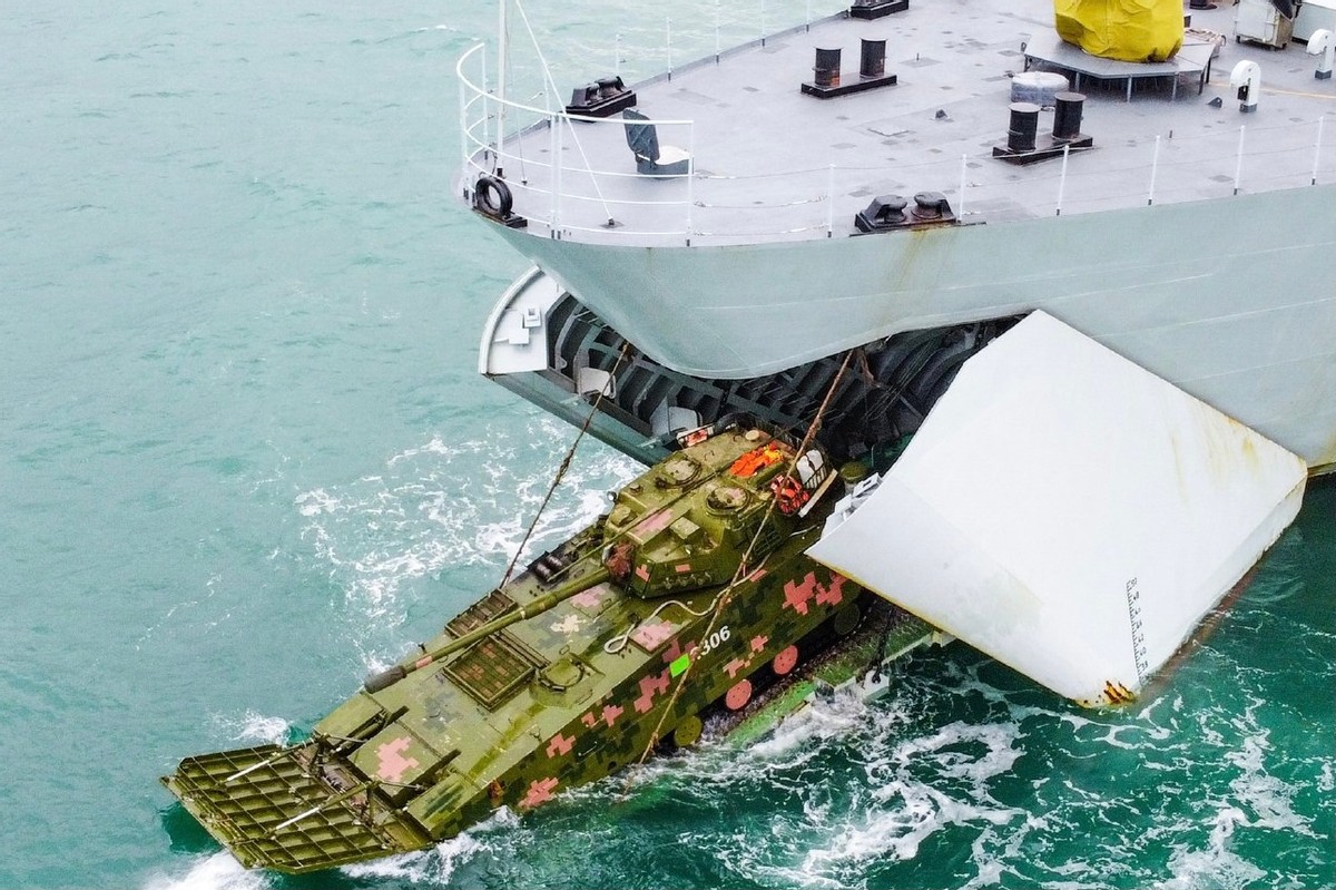 075��һ�ҷ��ۣ����ģ�ɺ���ս��ž����õ��ģ���ý�����ù�װ���μӾ���