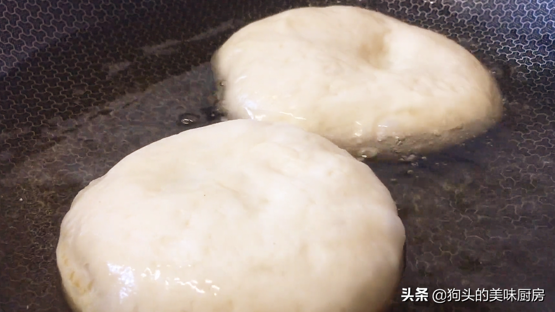 自從學會做這道美食，我家隔三差五做，香甜綿軟，比麵包還好吃