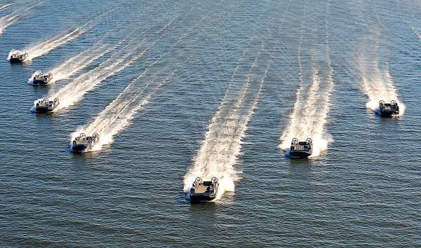 美国太平洋舰队司令：如特朗普下令，我会向中