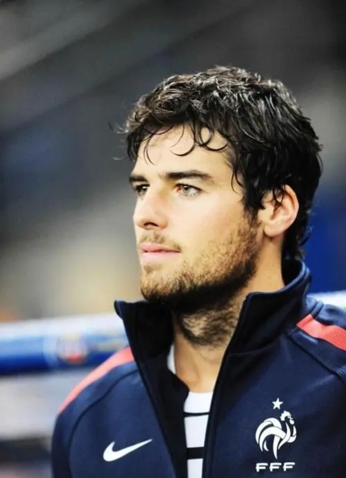 陌上人如玉，公子世無雙。 足壇十大帥哥，有你鍾愛的那一款嗎？