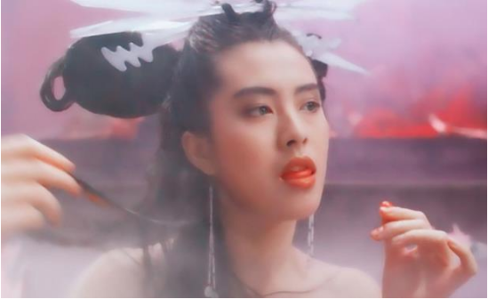 王祖贤在加拿大生活16年，没有任何工作，靠啥生活得如此悠闲