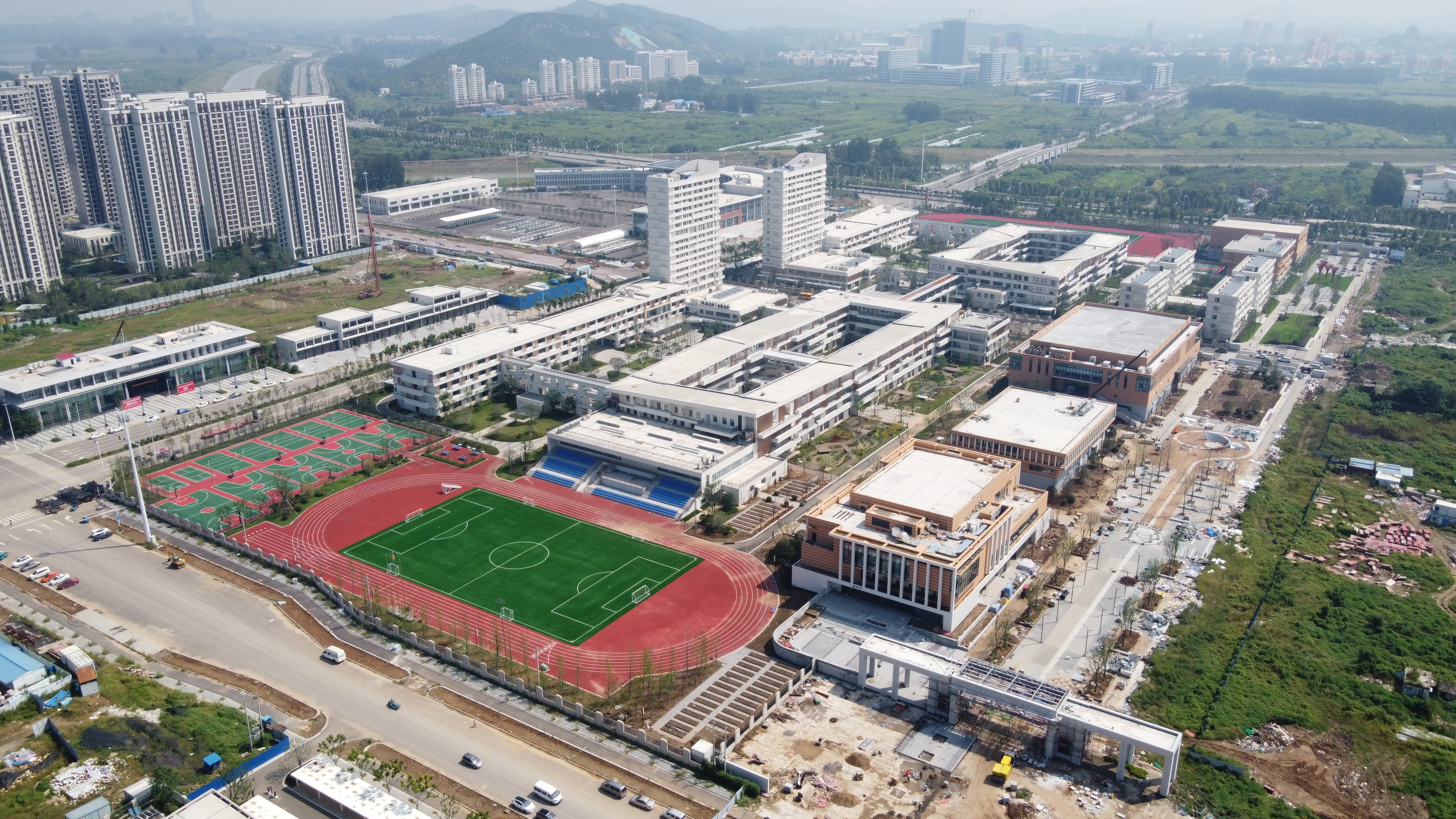 華東師范大學淮北港利實驗學校項目竣工(圖1)