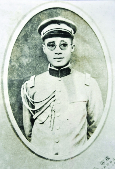 Liu Bocheng, a wise warrior - iMedia
