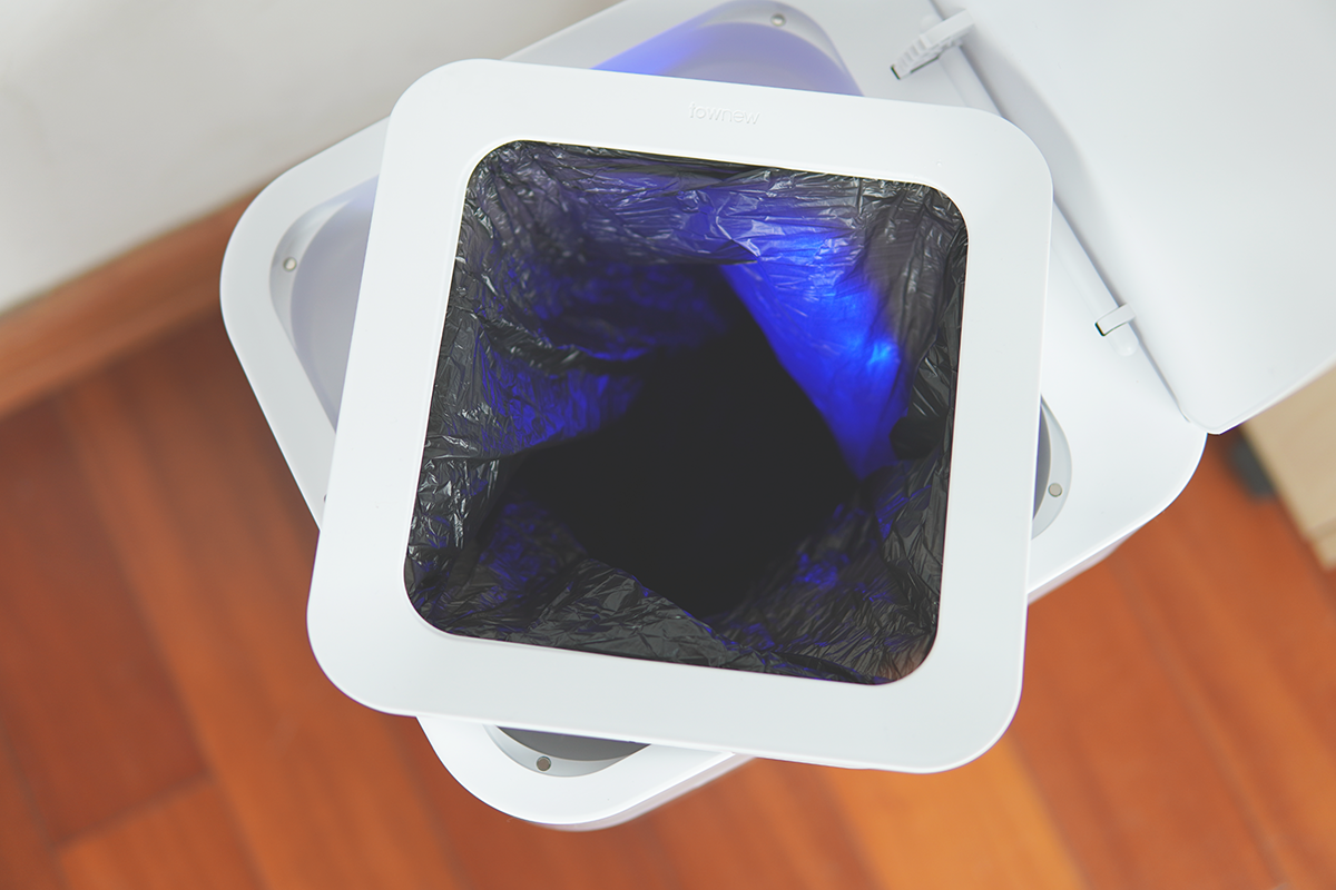 被种草许久，我终于用上了智能垃圾桶，谈谈体验