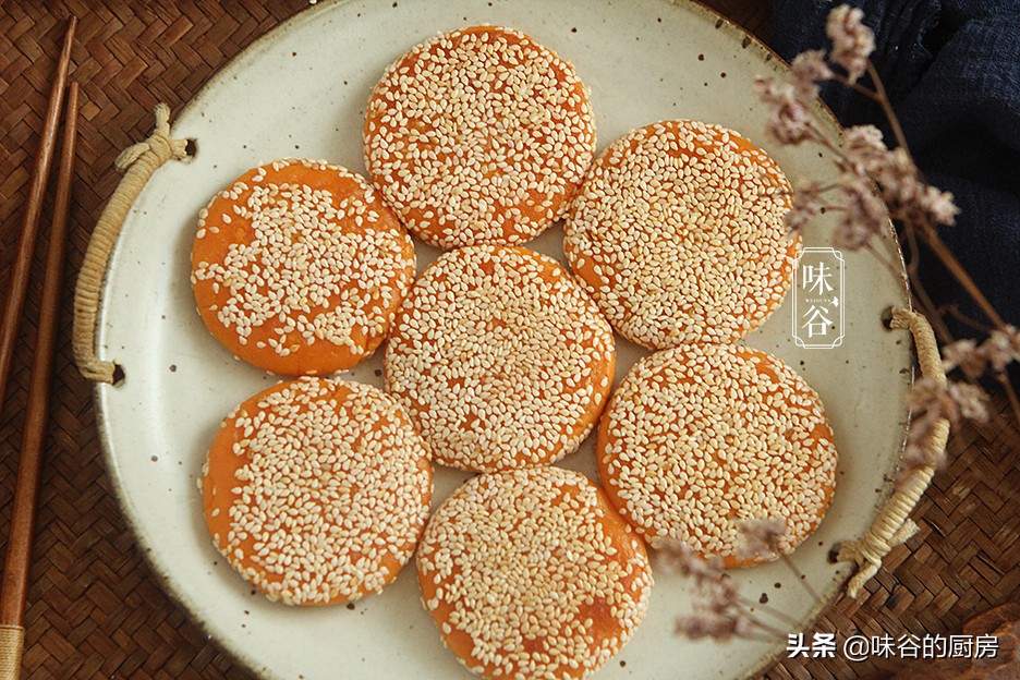 早餐饼新吃法，加1个红薯，不揉面不发面，香甜好吃，营养又顶饱