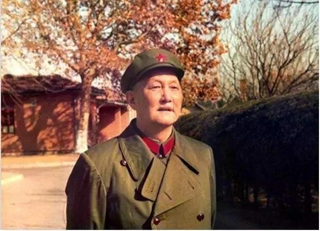 鄧小平復出后，憑著這幾位將領(lǐng)穩(wěn)定了軍隊的形勢，他們是誰呢？