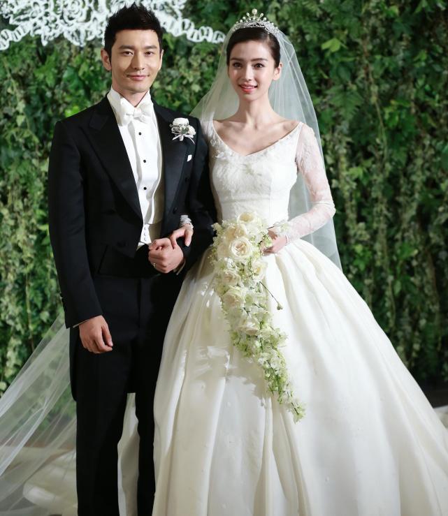 Baby发文官宣离婚，黄晓明贱卖豪宅分财产？男方全网维权否认婚变