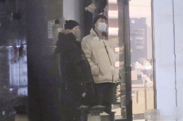 王传君恋爱了，没想到他俩真的在一起？