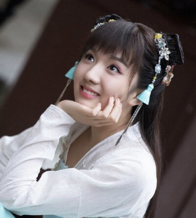 大龄女星们别演少女了，来，让这4位新人告诉你，什么才是真少女