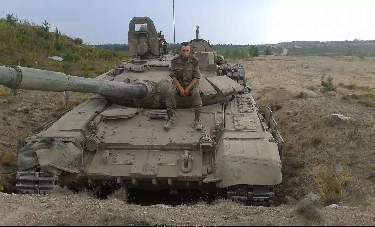 海湾战争时就被打爆的T72坦克，俄军仍然当成宝