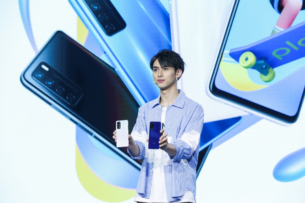 榮耀Play4系列5G手機(jī)發(fā)布：麒麟990芯片+4000萬(wàn)像素超感光影像