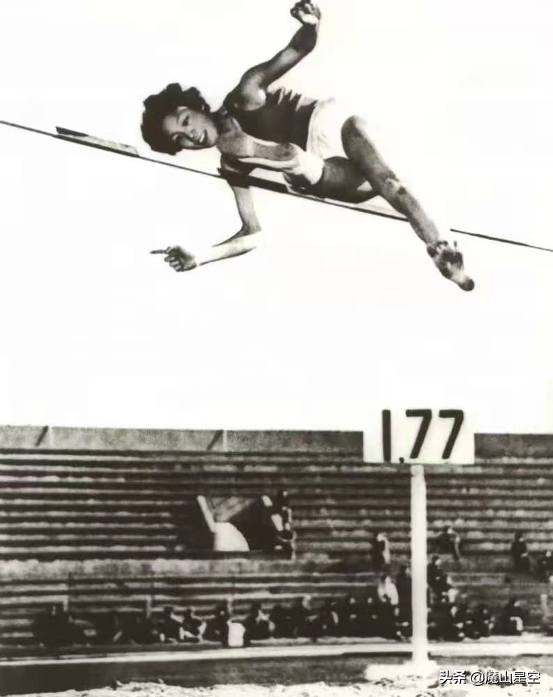 Zheng Fengrong The first Chinese female athlete to break the world record iNEWS