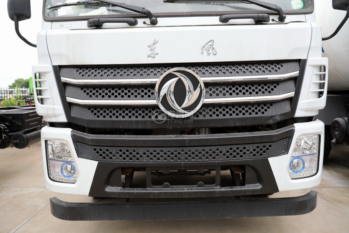 散装水泥专用车——东风单桥国六粉粒物料运输车