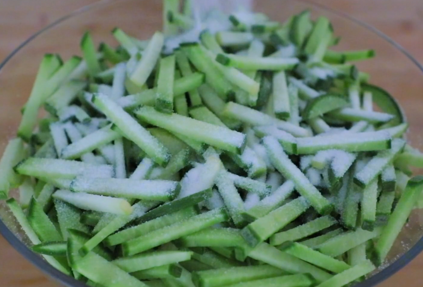 萝卜最开胃的腌制方法，不用油不用水，清脆爽口，香辣下饭又好吃