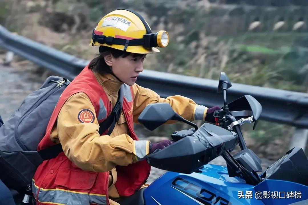 《峰爆》洪翼舟最后一通电话别具深意,看似不合理,设置却很高级