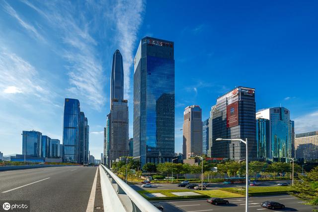 没户口在京沪没法上学，深圳帮你解决这个问题