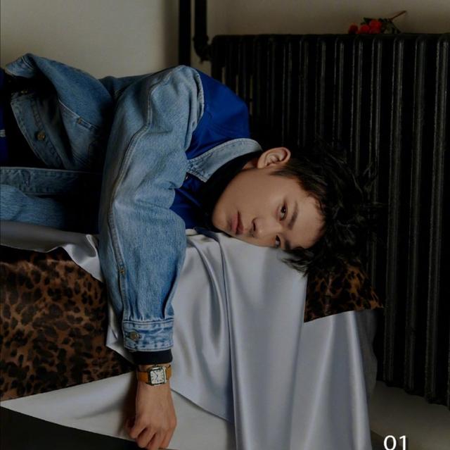 易烊千玺私房合集，大饱眼福