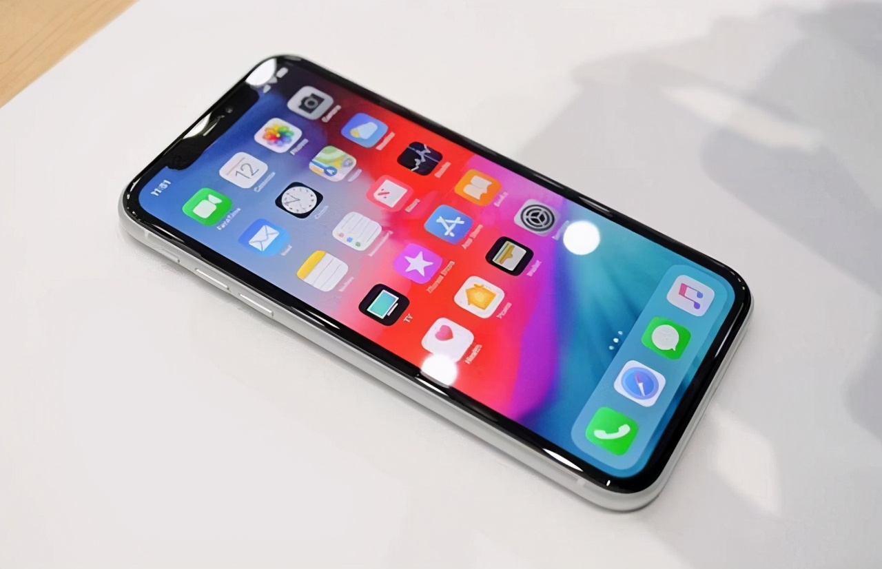 从6499元跌至3858元，苹果A12+双卡双待，旧款iPhone如今跌至新低
