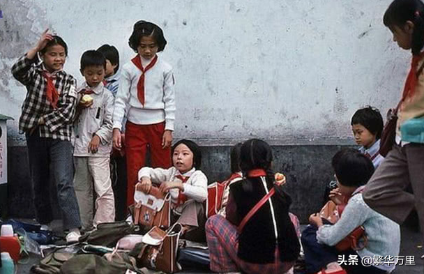 山西省管理了11个地级市，经济总量，为何与成都市相当？