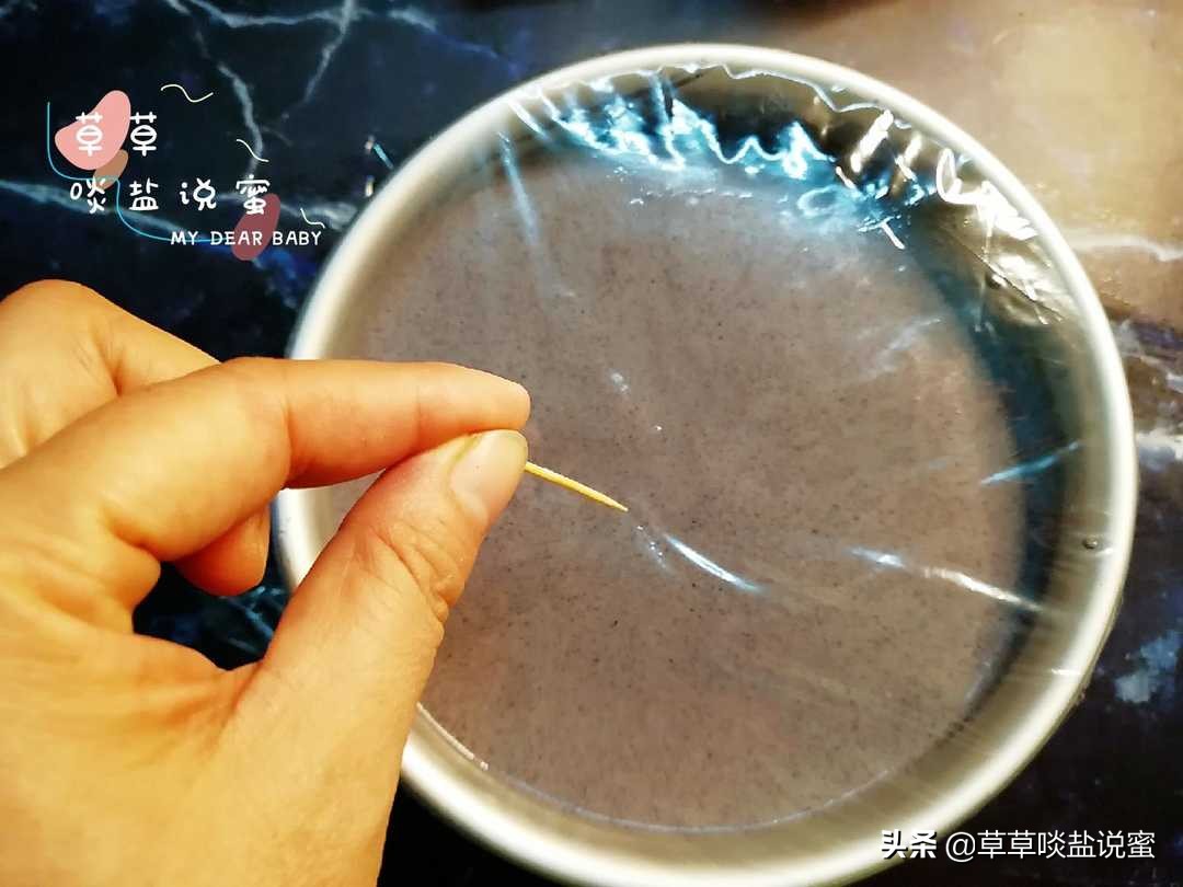 黑米糕真心不难做，只要有黑米和鸡蛋牛奶就能成