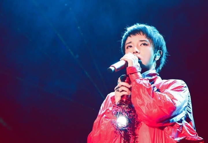 华晨宇背后的作词人裴育，才华横溢，却鲜为人