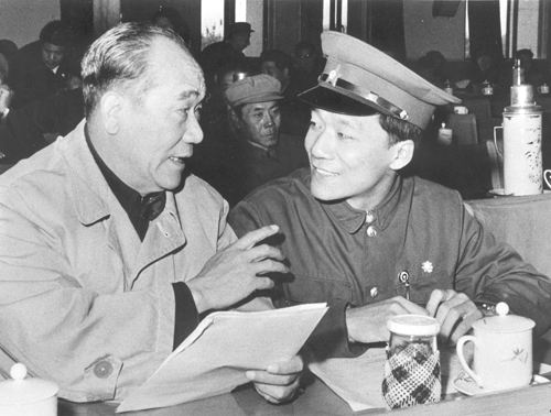 同为德云社演员，郭麒麟为啥没有像张云雷孟鹤