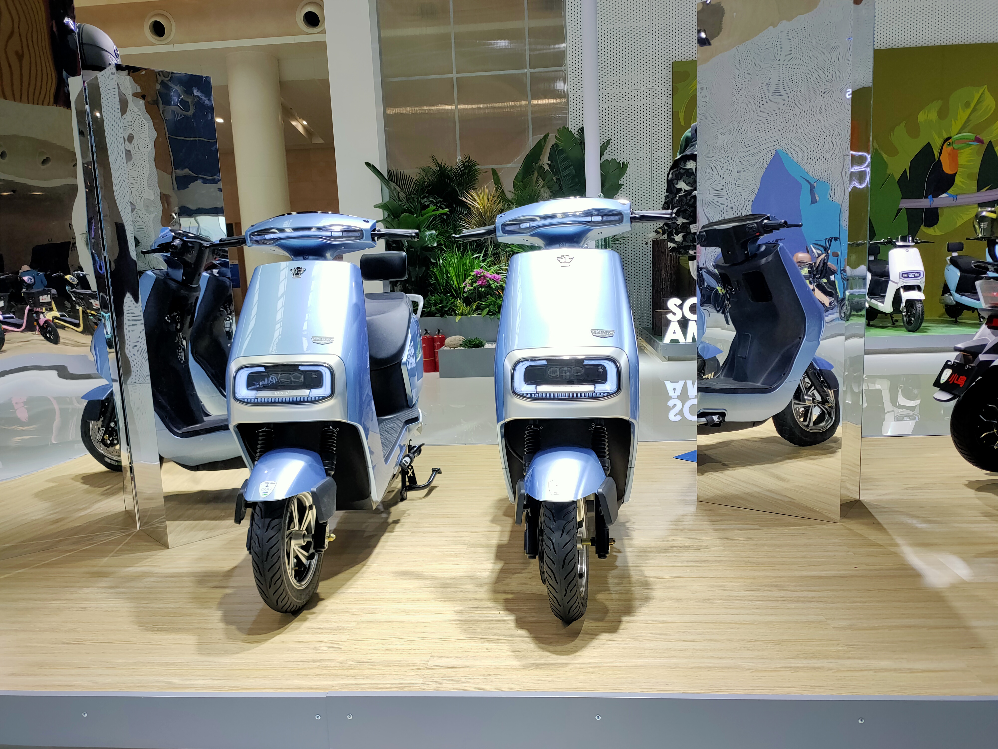 新上市的2款电动车配72v20ah电池最大续航118公里