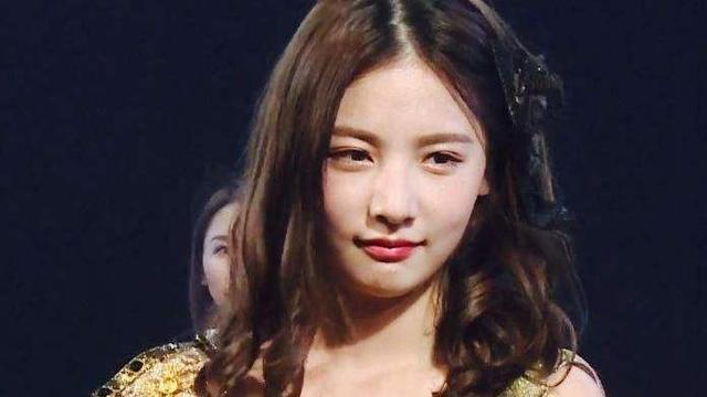 《创造营》陷入尴尬境地！希林娜依空有人气，