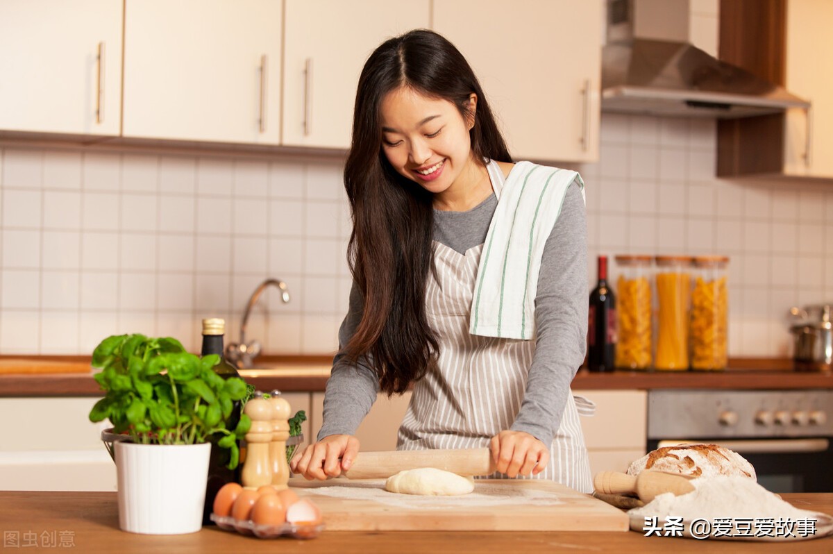 发生在出租屋的故事图片