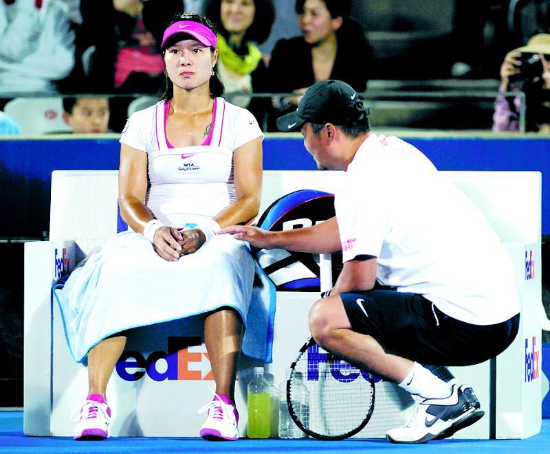 改国籍？李娜明明正专注当家庭主妇，为弥补姜