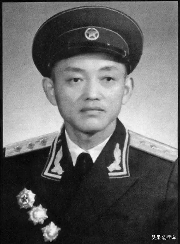 上甘岭车轮战：一个连打一天就撤，前面连长当