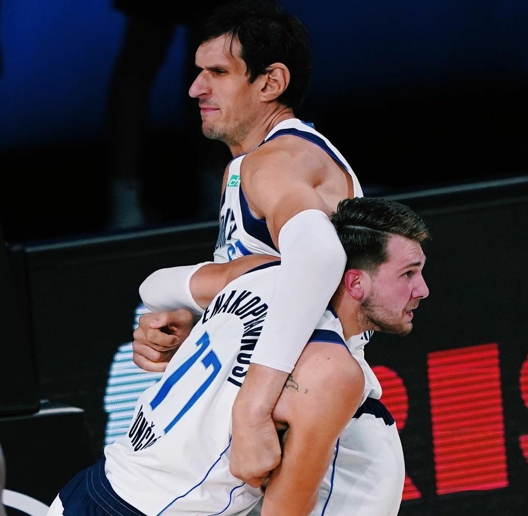 實錘太髒！官方解釋小莫惡犯東契奇被驅逐：犯規動作不必要且過度