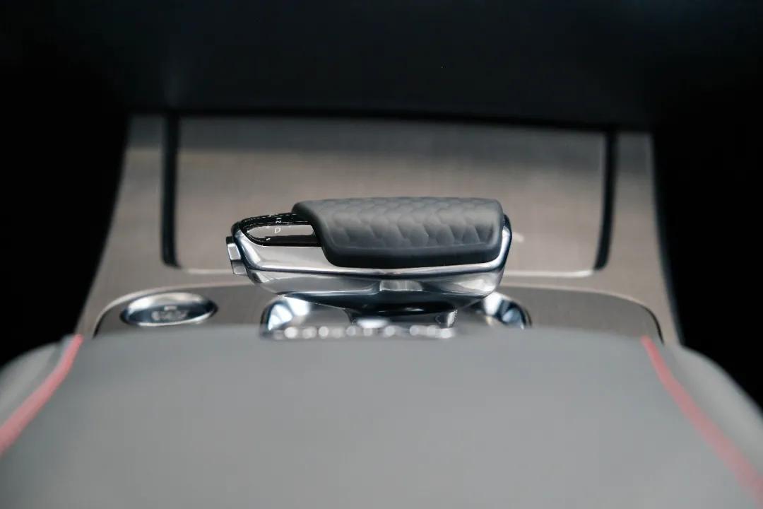 空间超大、座椅超软，还有智能语音，这台10万元的SUV太值了