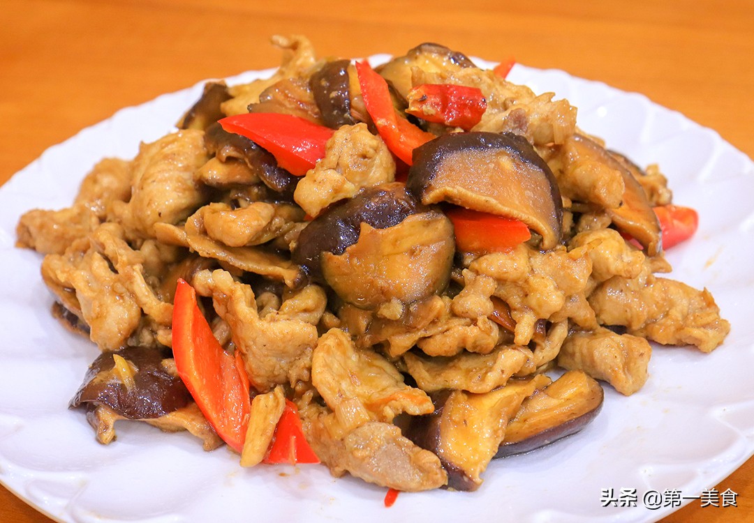 圖片[1]-飯店的香菇肉片為啥好吃 原來腌制是關(guān)鍵 廚師長教你正確做法-起舞食譜網(wǎng)