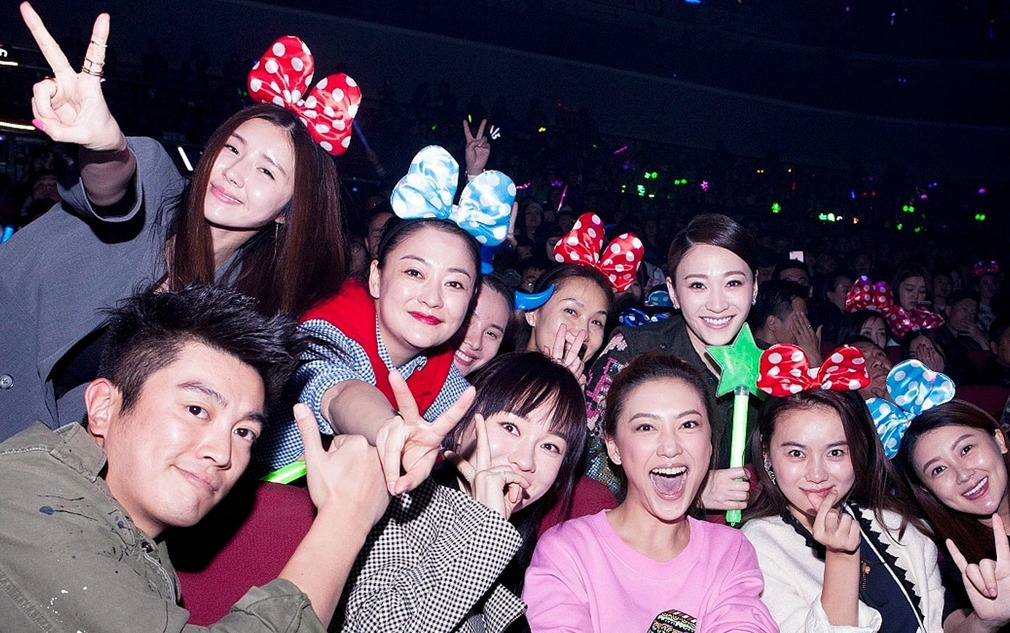 谢霆锋、陈小春、张智霖等定居内地，老牌港星直言逃离香港的辛酸