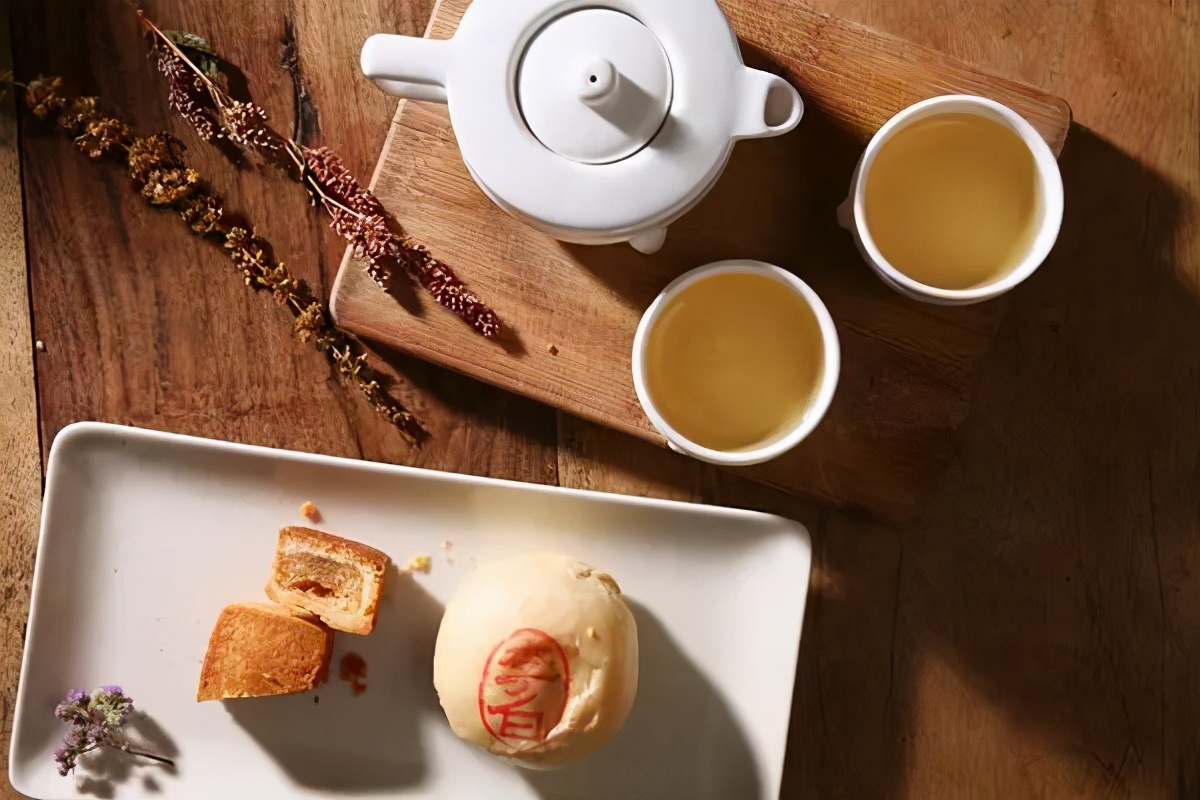 I feel dizzy and nauseous after drinking tea, what's the matter? iNEWS