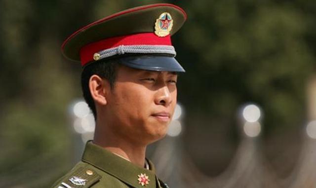 王宝强看不上、张译等了6年、你所不知道的《士兵突击》！