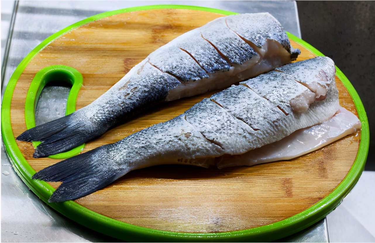 Can people with high uric acid and gout eat fish?wrong!Reminder these