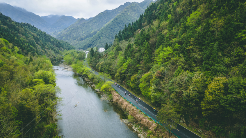 第十六届中国黄山（黟县）山地车公开赛激情落幕