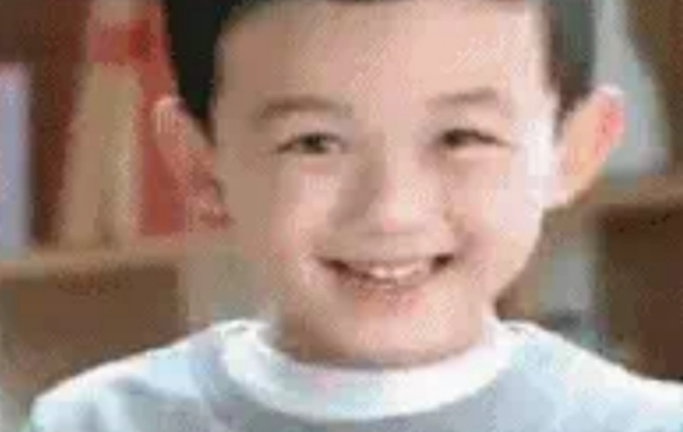 吴磊称拍摄服装越来越裸露！衣领开到腰间，情绪激动气到说不出话