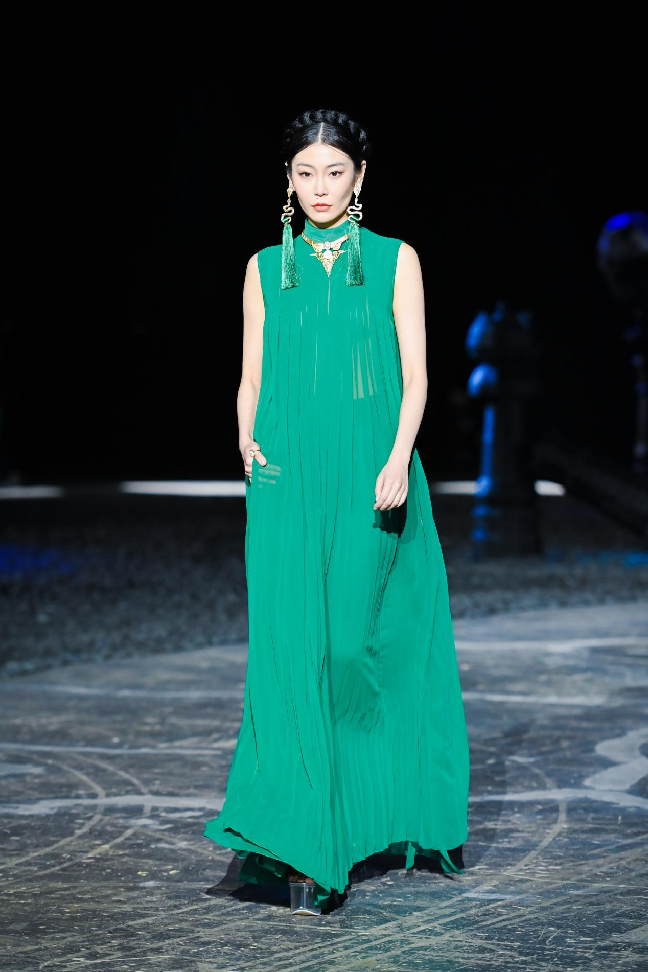 ��Ӣ����櫴�˵2021AW|����ʢװ����;