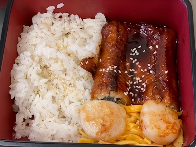 劉若英宅家10天為兒子變身廚神，吃飯講究儀式感，嫁富商生活幸福