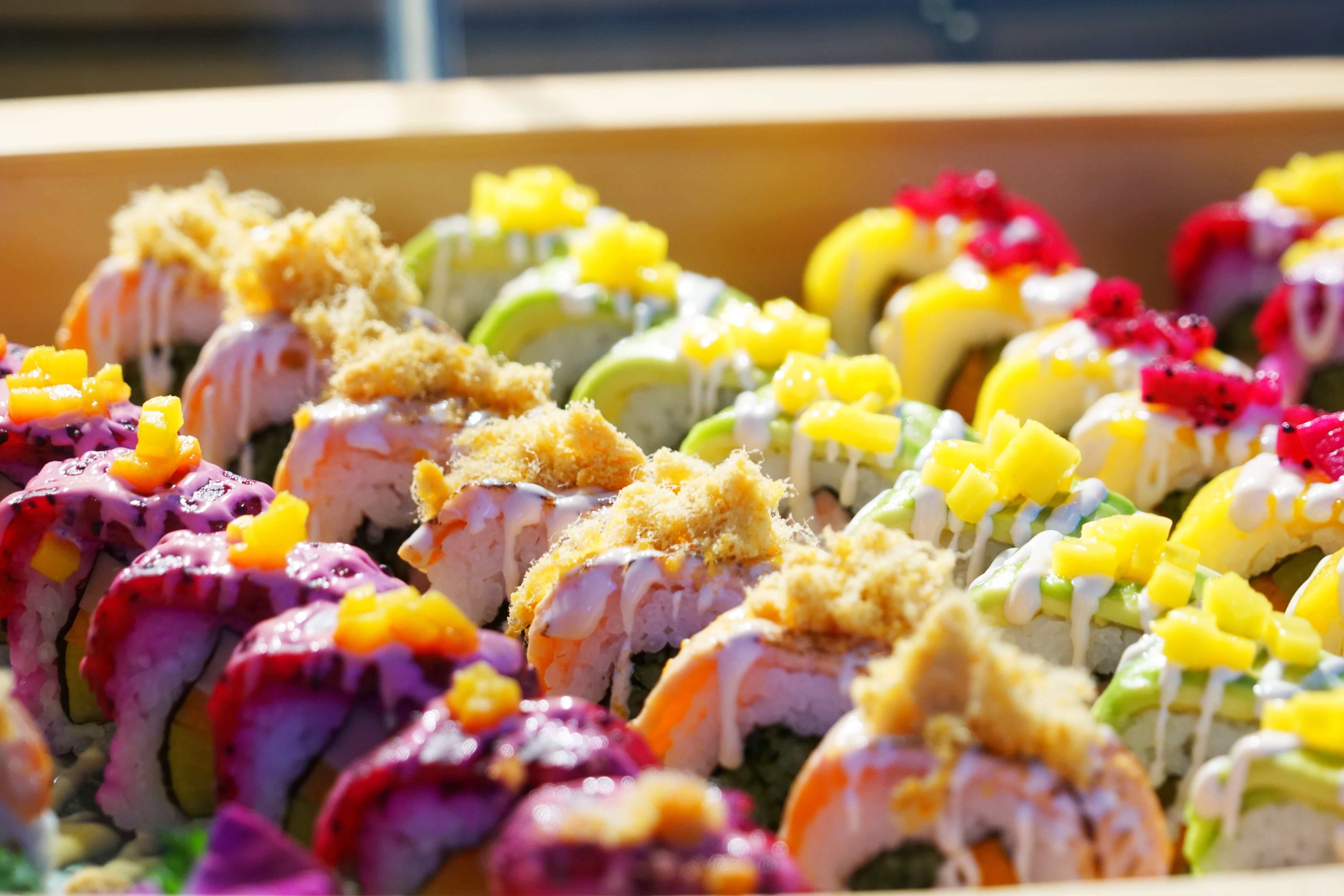 冬天旅行首选目的地，三亚吃喝玩乐全攻略，给你最悠闲的海岛时光